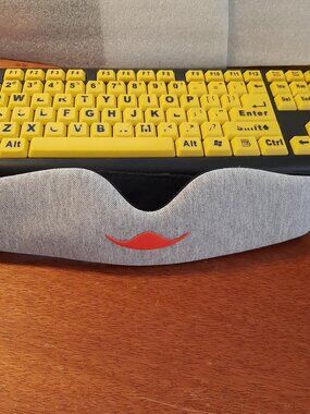 NEW ! Manta Sleep Mask Adjustable With Detachable Eye Cup Comfortable Light Gray